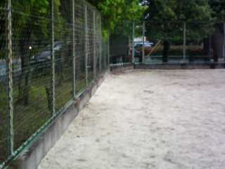 一輪車を練習する家の近くの公園